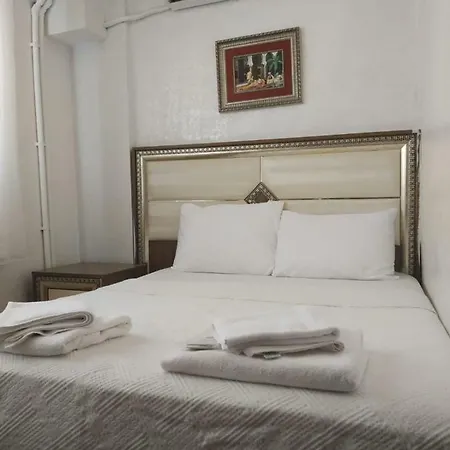 Sultan House 3*